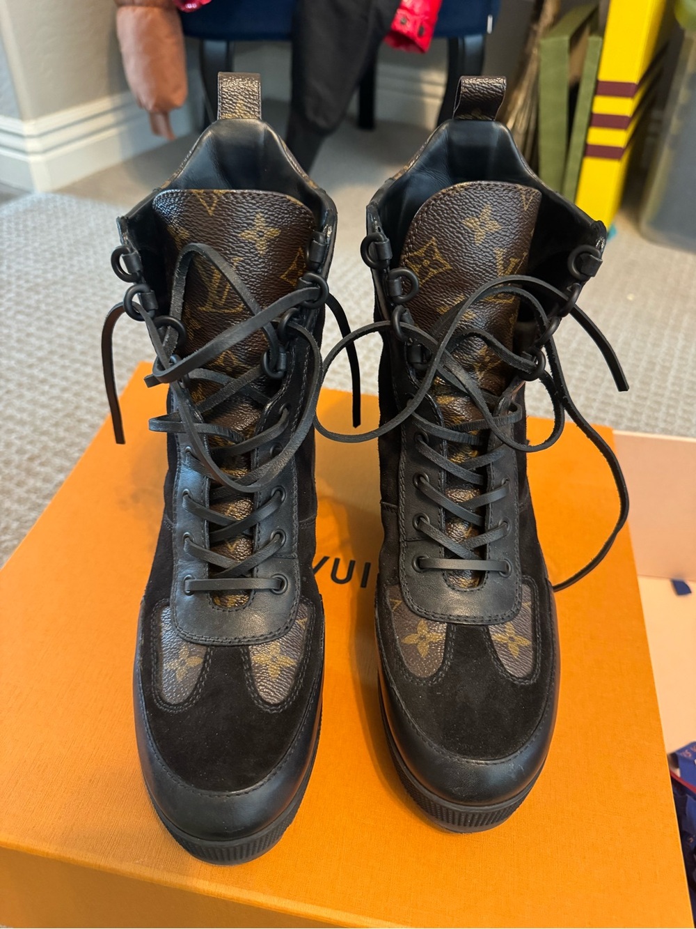 LOUIS VUITTON Monogram Black Suede Calfskin Leather Laureate Platform Desert Boo